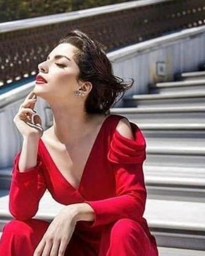 Merve Boluğur seksi ifşa fotoğrafı 77610