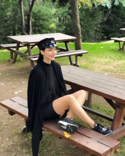Merve Boluğur seksi ifşa fotoğrafı 77605