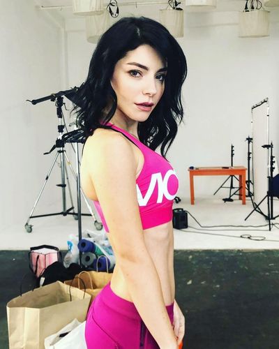 Merve Boluğur seksi ifşa fotoğrafı 77599