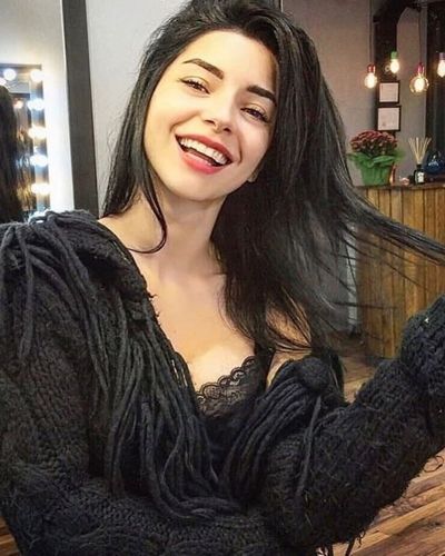 Merve Boluğur seksi ifşa fotoğrafı 77594
