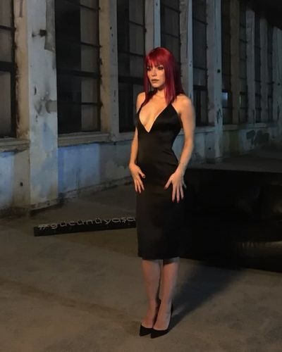 Merve Boluğur seksi ifşa fotoğrafı 77566