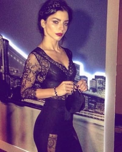 Merve Boluğur seksi ifşa fotoğrafı 77565