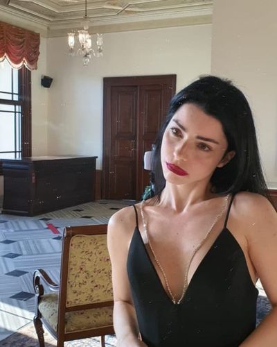 Merve Boluğur seksi ifşa fotoğrafı 77561