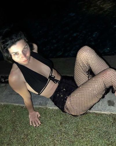 Merve Boluğur seksi ifşa fotoğrafı 370