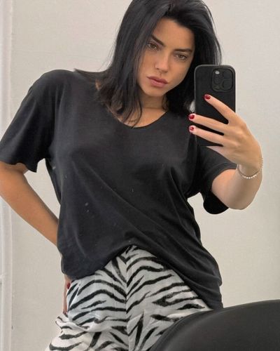 Merve Boluğur seksi ifşa fotoğrafı 406