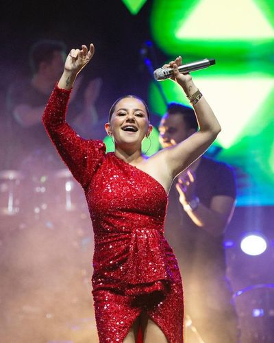 Merve Özbey seksi ifşa fotoğrafı 43