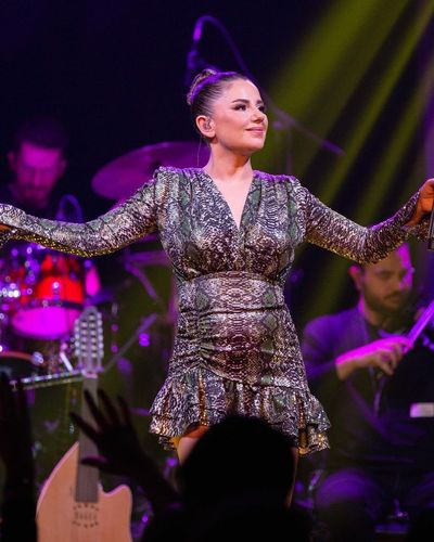 Merve Özbey seksi ifşa fotoğrafı 78