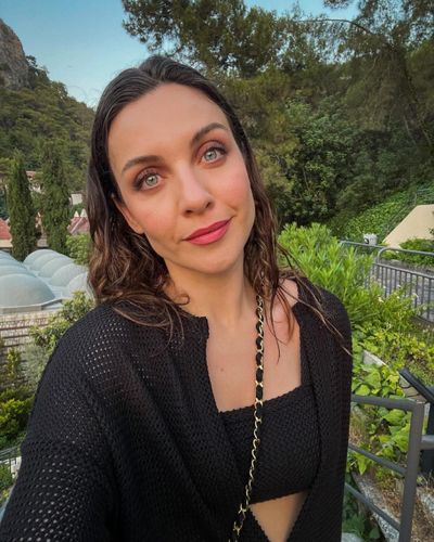 Merve Özkaynak seksi ifşa fotoğrafı 37