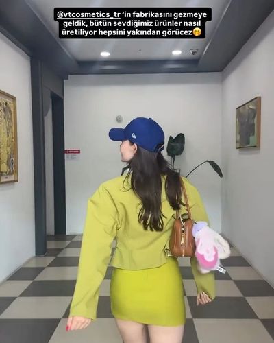 Meryem Can seksi ifşa fotoğrafı 31