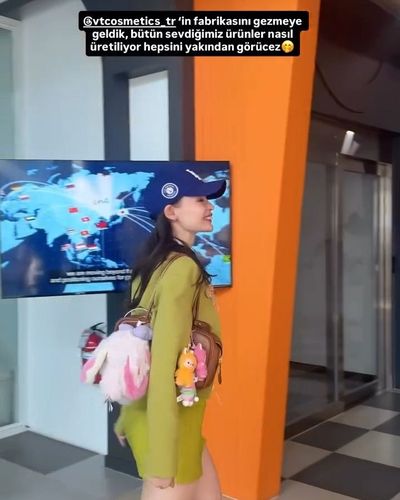 Meryem Can seksi ifşa fotoğrafı 34