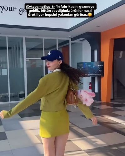 Meryem Can seksi ifşa fotoğrafı 37