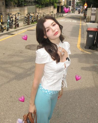 Meryem Can seksi ifşa fotoğrafı 40