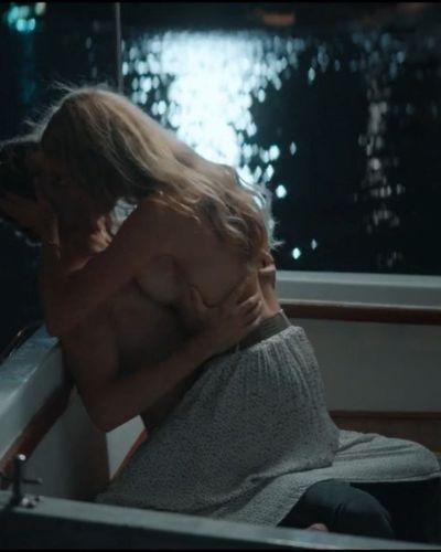 Meryem Uzerli seksi ifşa fotoğrafı 248