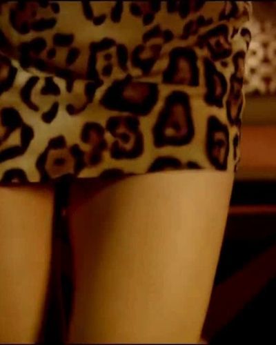 Mine Tuğay seksi ifşa fotoğrafı 5 — Herkes Mi Aldatır? (2010)