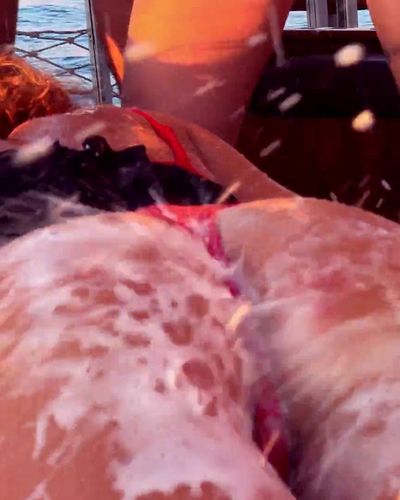 Müge Bayramoğlu seksi ifşa fotoğrafı 55 — Çıplak (2020)