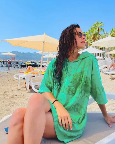 Müjde Uzman seksi ifşa fotoğrafı 159