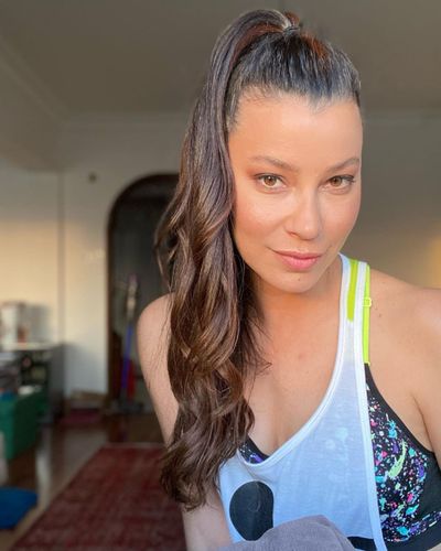 Müjde Uzman seksi ifşa fotoğrafı 165