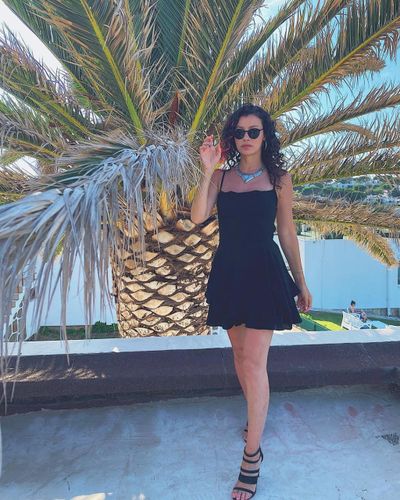 Müjde Uzman seksi ifşa fotoğrafı 42