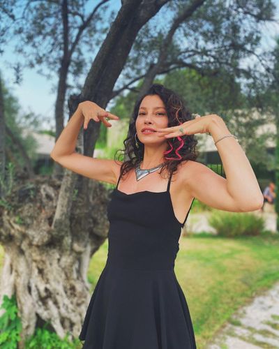 Müjde Uzman seksi ifşa fotoğrafı 56