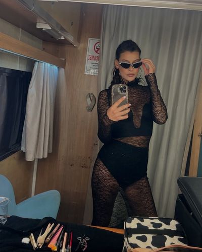 Müjde Uzman seksi ifşa fotoğrafı 7