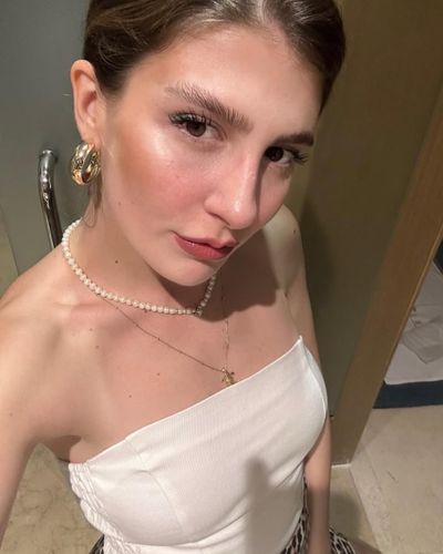 Naz Çağla Irmak seksi ifşa fotoğrafı 12