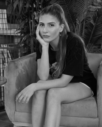 Naz Çağla Irmak seksi ifşa fotoğrafı 35
