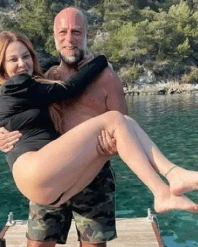Naz Elmas seksi ifşa fotoğrafı 11