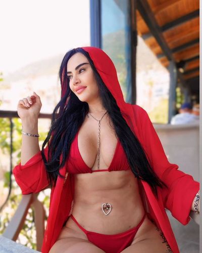 Naz Mila seksi ifşa fotoğrafı 7