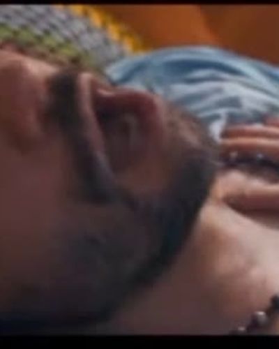 Nazlı Bulum seksi ifşa fotoğrafı 18 — Tam Bir Centilmen (2024)