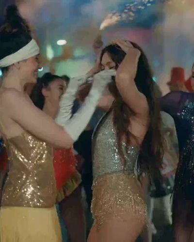 Neslihan Atagül seksi ifşa fotoğrafı 2 — Ah Belinda (2023)