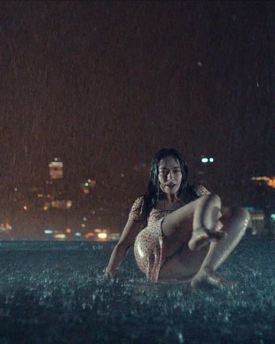 Neslihan Atagül seksi ifşa fotoğrafı 23 — Ah Belinda (2023)