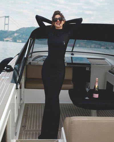 Nesrin Cavadzade seksi ifşa fotoğrafı 75837