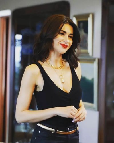 Nesrin Cavadzade seksi ifşa fotoğrafı 75806