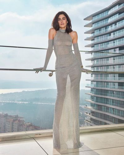 Nesrin Cavadzade seksi ifşa fotoğrafı 75799