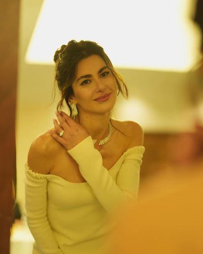 Nesrin Cavadzade seksi ifşa fotoğrafı 75747