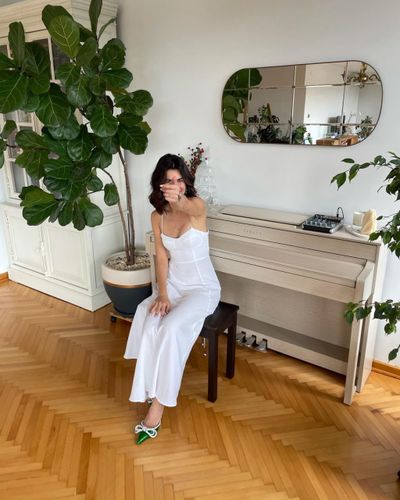 Nesrin Cavadzade seksi ifşa fotoğrafı 75715