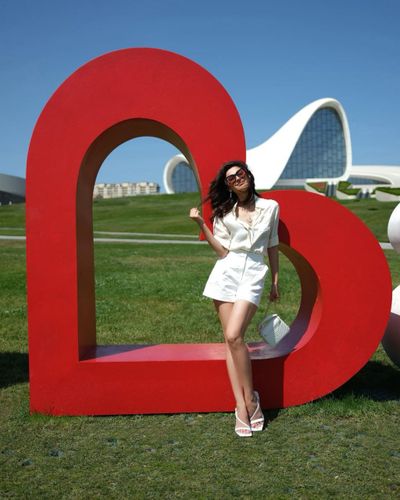 Nesrin Cavadzade seksi ifşa fotoğrafı 75702