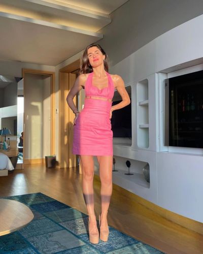 Nesrin Cavadzade seksi ifşa fotoğrafı 75690