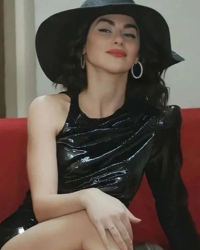 Nesrin Cavadzade seksi ifşa fotoğrafı 75650