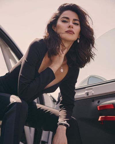 Nesrin Cavadzade seksi ifşa fotoğrafı 75574