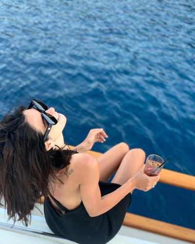 Nesrin Cavadzade seksi ifşa fotoğrafı 75529