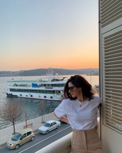 Nesrin Cavadzade seksi ifşa fotoğrafı 75527