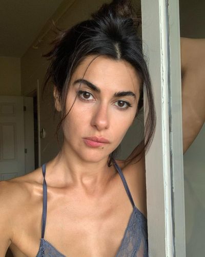 Nesrin Cavadzade seksi ifşa fotoğrafı 75510