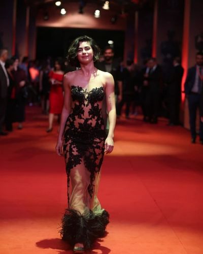 Nesrin Cavadzade seksi ifşa fotoğrafı 75460
