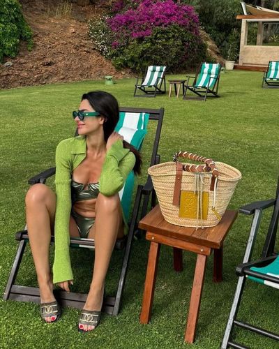 Nesrin Cavadzade seksi ifşa fotoğrafı 799