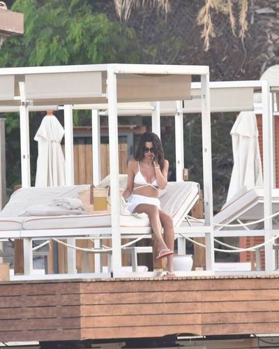 Nesrin Cavadzade seksi ifşa fotoğrafı 802