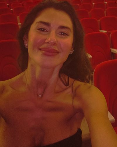 Nesrin Cavadzade seksi ifşa fotoğrafı 837