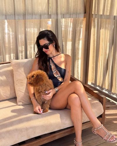 Nesrin Cavadzade seksi ifşa fotoğrafı 848