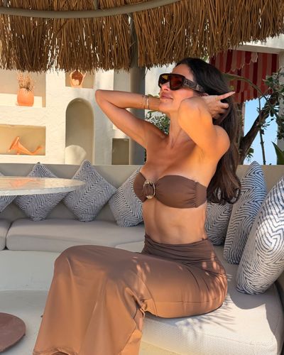 Nesrin Cavadzade seksi ifşa fotoğrafı 861