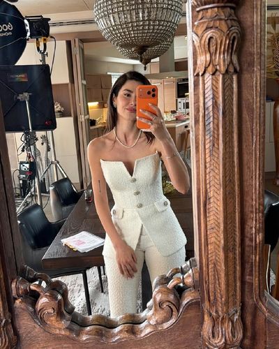 Nesrin Cavadzade seksi ifşa fotoğrafı 899